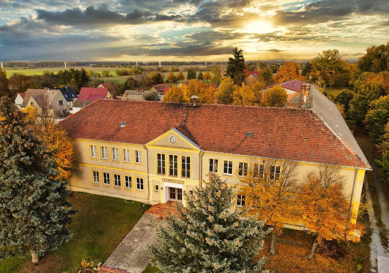 Hotel Spreewaldschule 郎根拉萨 外观 照片