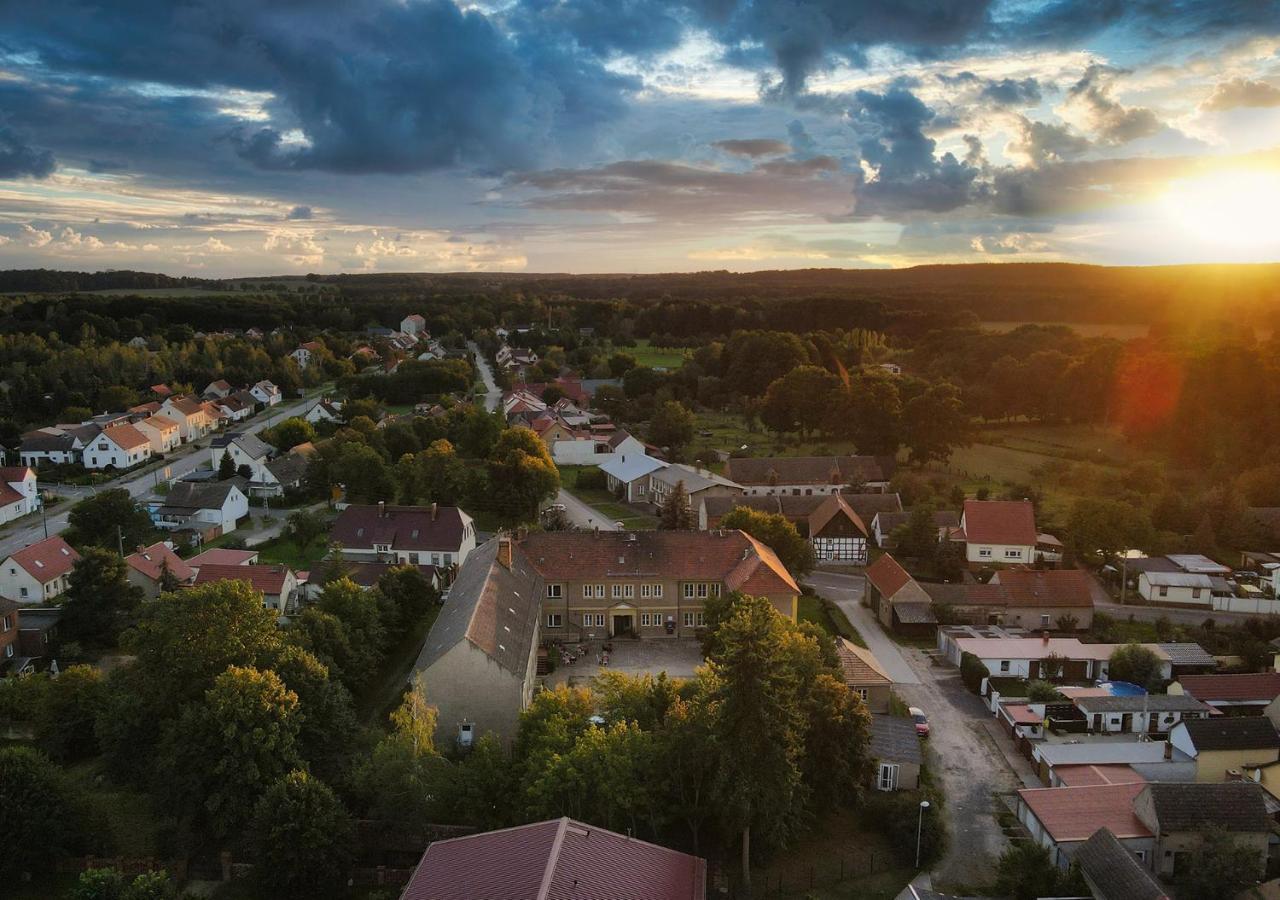 Hotel Spreewaldschule 郎根拉萨 外观 照片