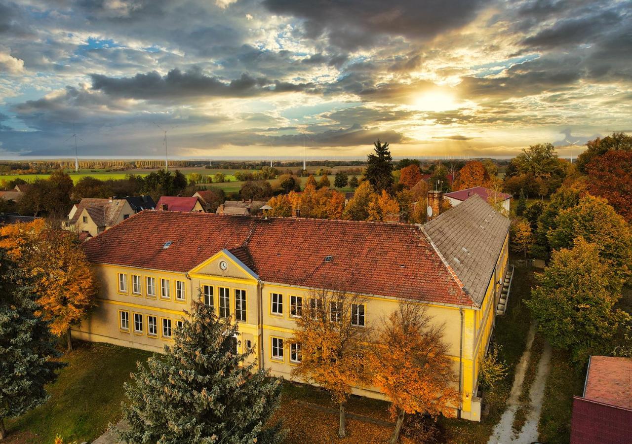 Hotel Spreewaldschule 郎根拉萨 外观 照片