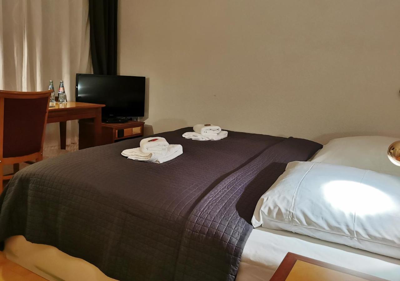 Hotel Spreewaldschule 郎根拉萨 外观 照片