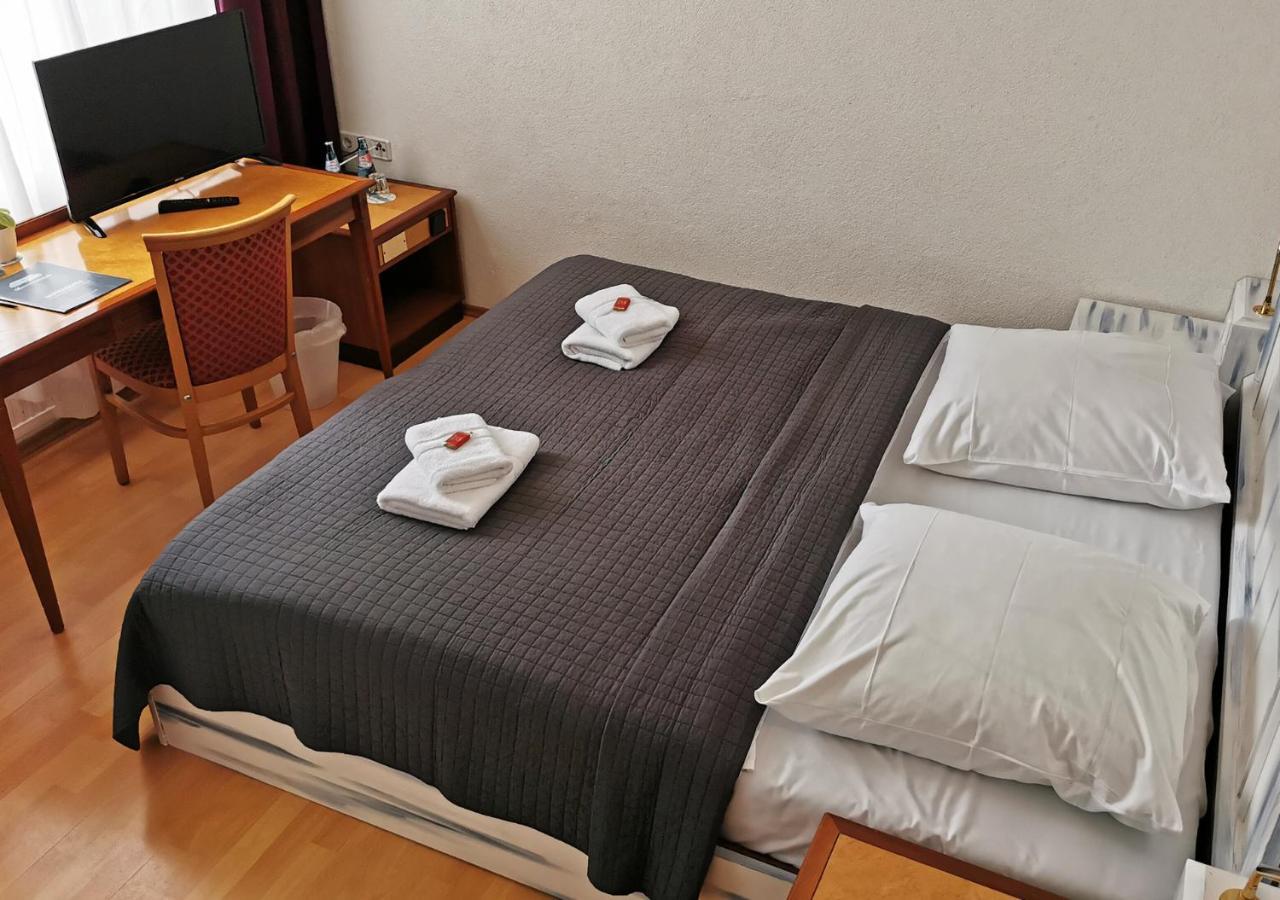 Hotel Spreewaldschule 郎根拉萨 外观 照片