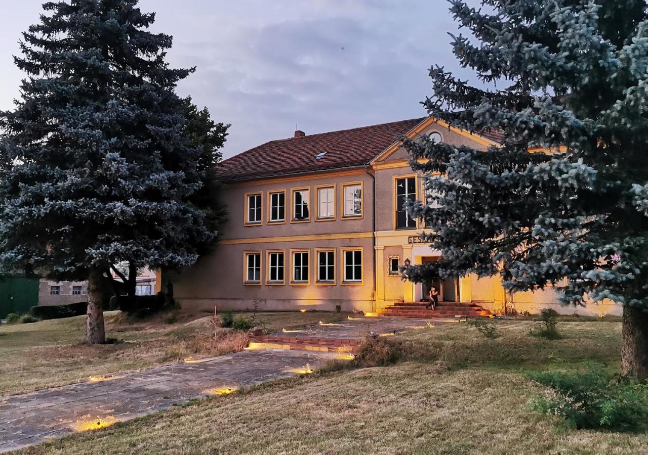 Hotel Spreewaldschule 郎根拉萨 外观 照片